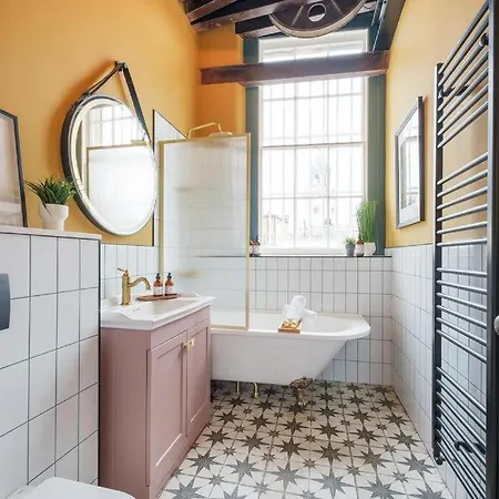 Апартаменти The Gold Penny At The Bank Of England *